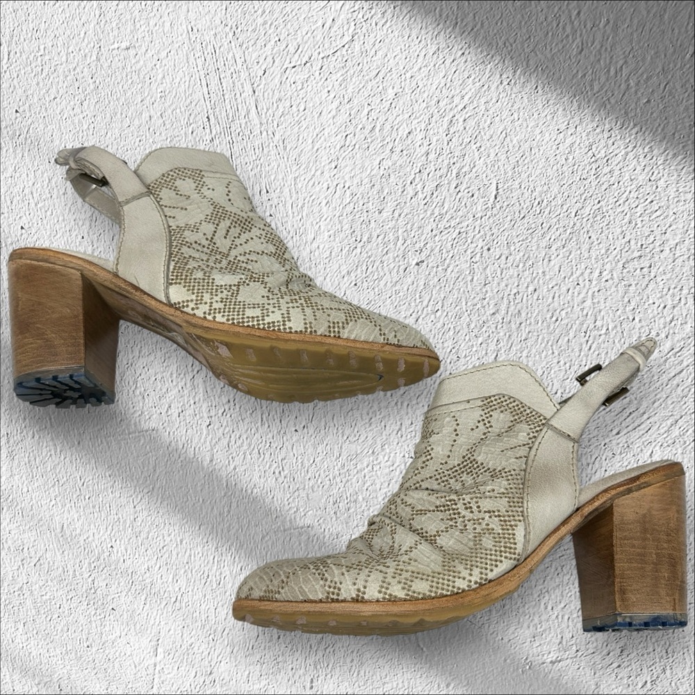 FREE PEOPLE Western Bootie Slingback Sz 38 Laser Cut Floral Leather Boot Boho